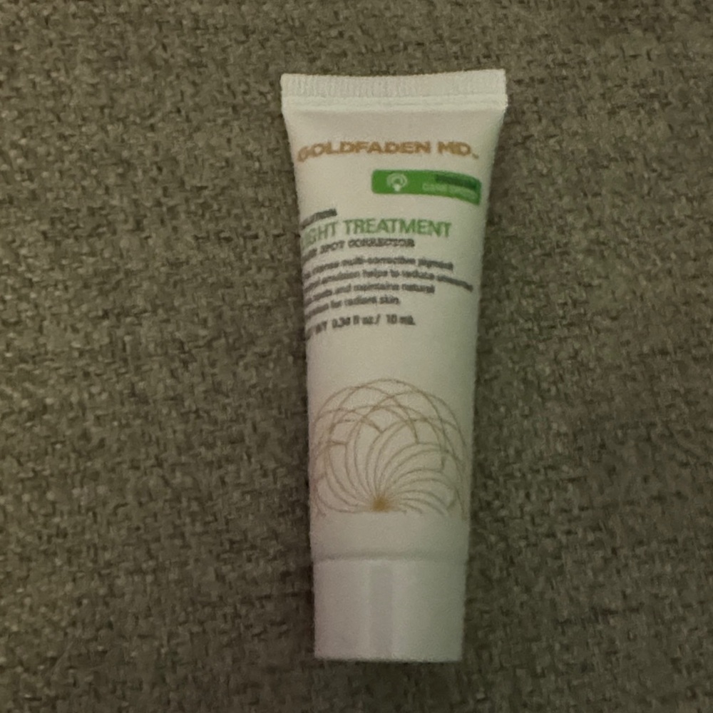 Goldfaden MD Brightening Treatment Cream - White